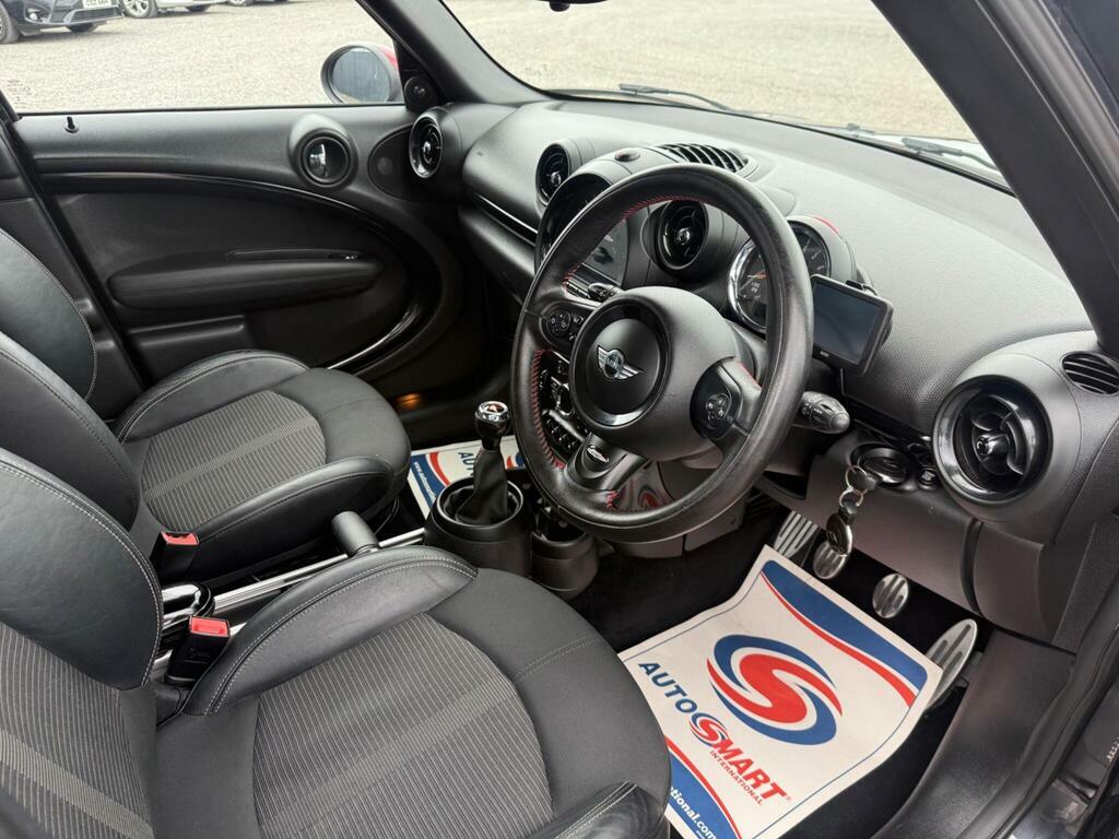 Mini Countryman Suv 1.6 Cooper D All4 Countryman 201515 Red #10