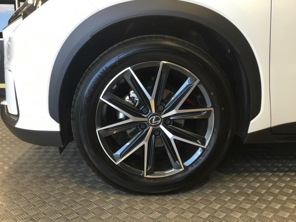 Lexus LBX 1.5 Vvt-ie Premium Plus E-cvt Euro 6 Ss White #5