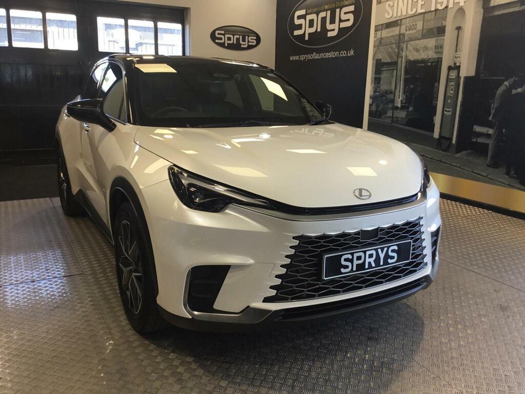 Lexus LBX 1.5 Vvt-ie Premium Plus E-cvt Euro 6 Ss White