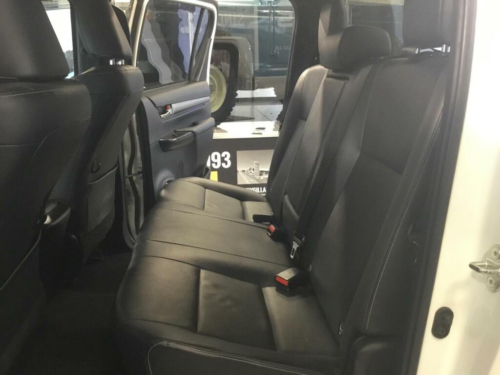 Toyota HILUX 2.8 D-4d Invincible X 4Wd Euro 6 Ss Black #19