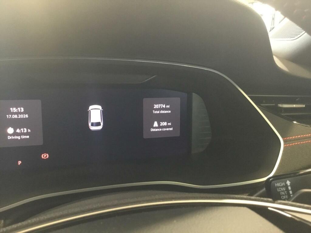 Skoda Octavia Skoda Octavia Estate 2.0 Tdi 150 Sportline White #47