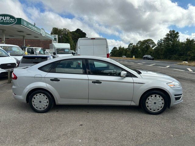 Ford Mondeo Tdci Econetic Edge Hatchback Silver #4