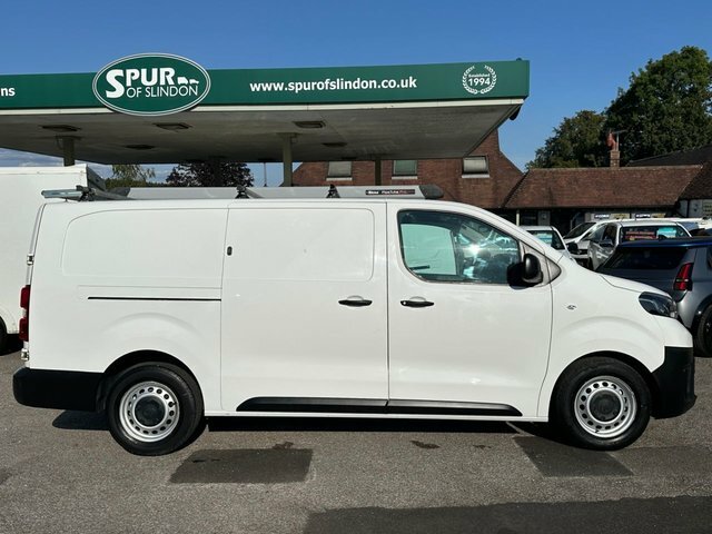 Toyota PROACE 2.0D 140 Icon Van Grey #20