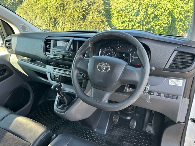 Toyota PROACE 2.0D 140 Icon Van Grey #38