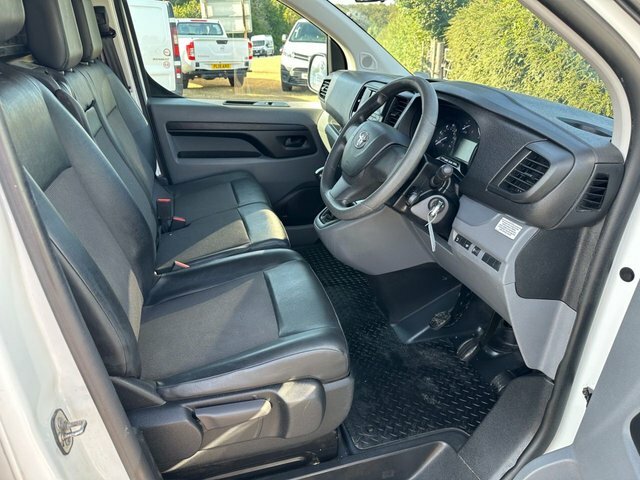 Toyota PROACE 2.0D 140 Icon Van Grey #42