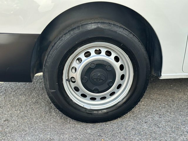 Toyota PROACE 2.0D 140 Icon Van Grey #46