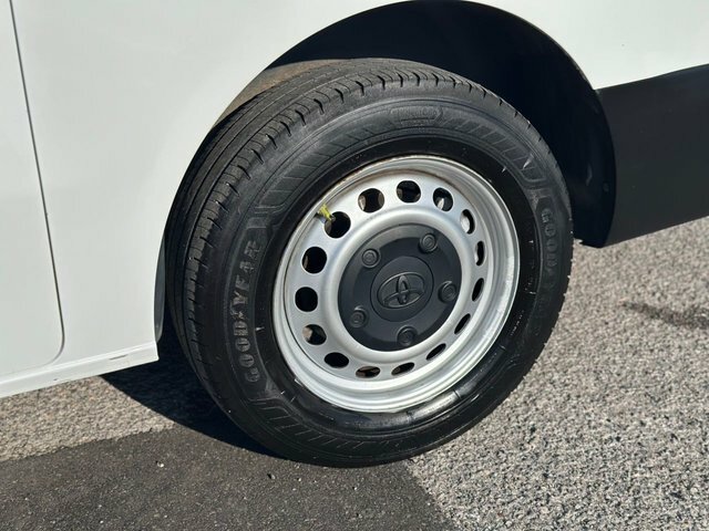 Toyota PROACE 2.0D 140 Icon Van Grey #48