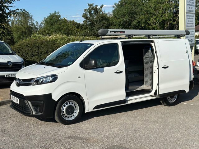 Toyota PROACE 2.0D 140 Icon Van Grey #8