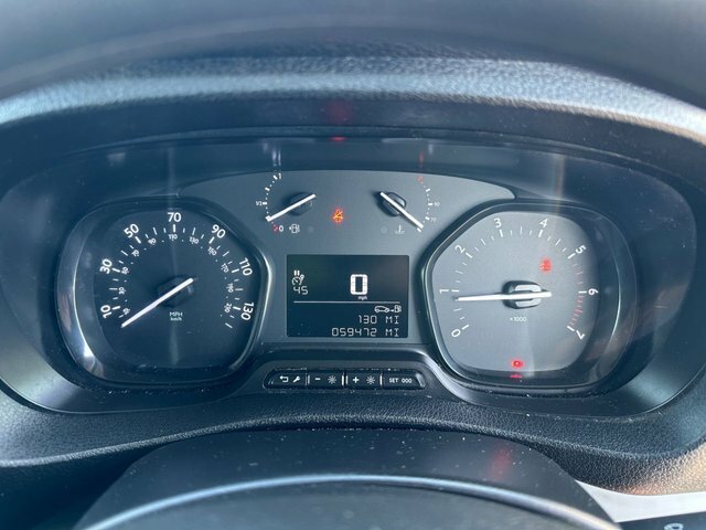 Toyota PROACE 2.0D 140 Icon Van Grey #35