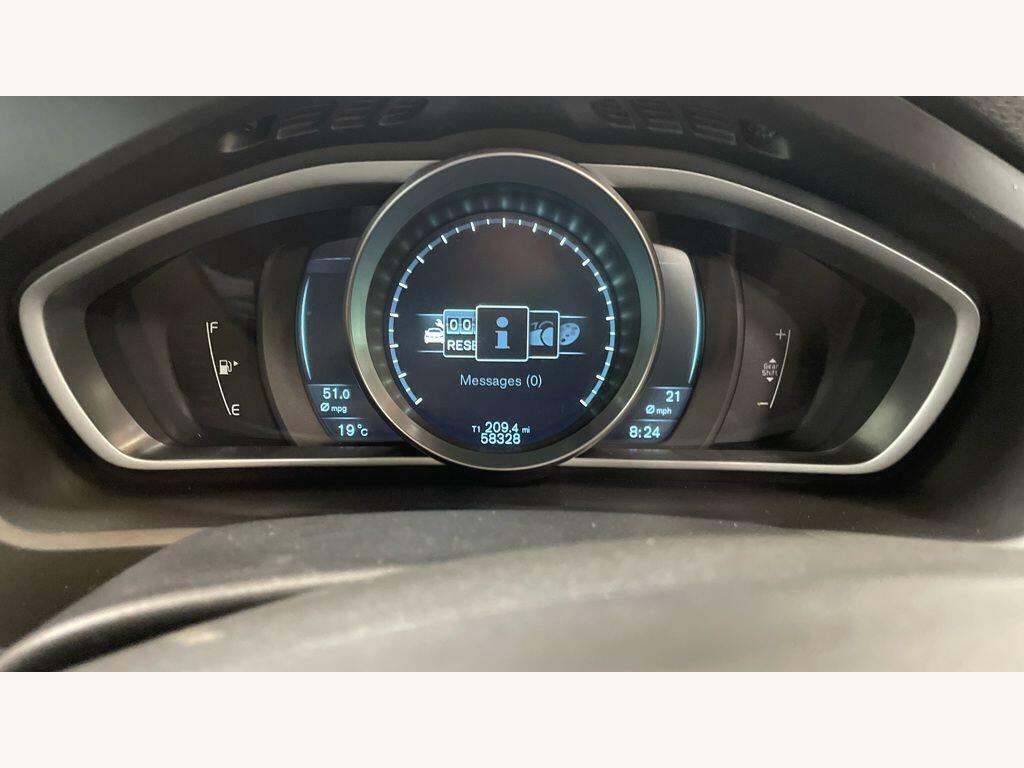 Volvo V40 2.0 D4 R-design Lux Nav Geartronic Euro 5 Ss White #9