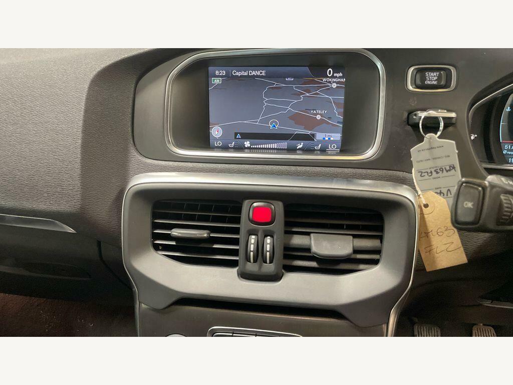 Volvo V40 2.0 D4 R-design Lux Nav Geartronic Euro 5 Ss White #7