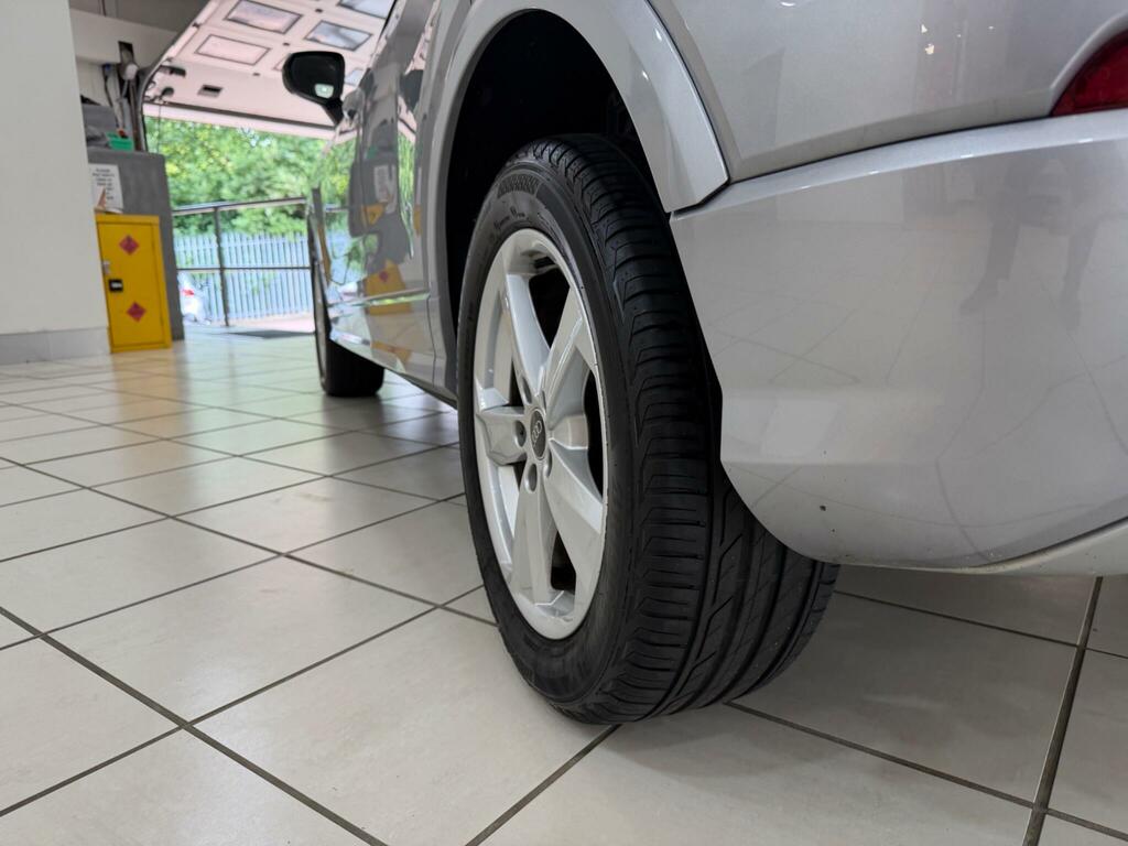Audi Q2 1.5 Tfsi Cod 35 Sport Suv S Tronic Euro Silver #4