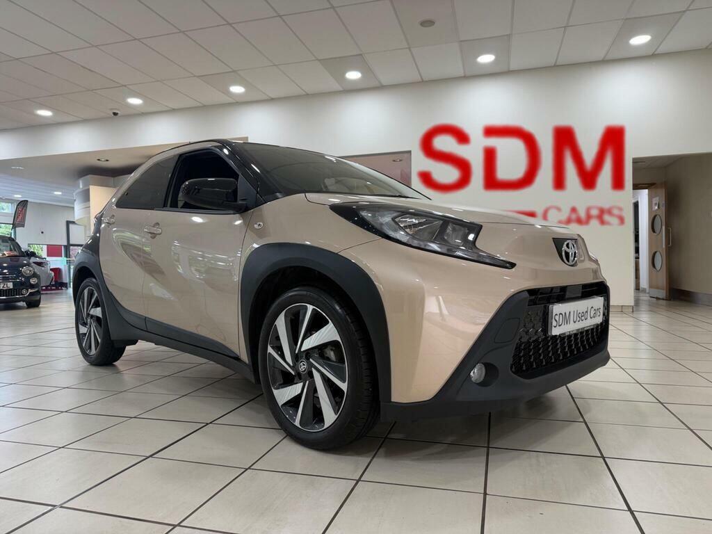 Toyota Aygo X 1.0 Vvt-i Edge Hatchback Euro 6 Beige