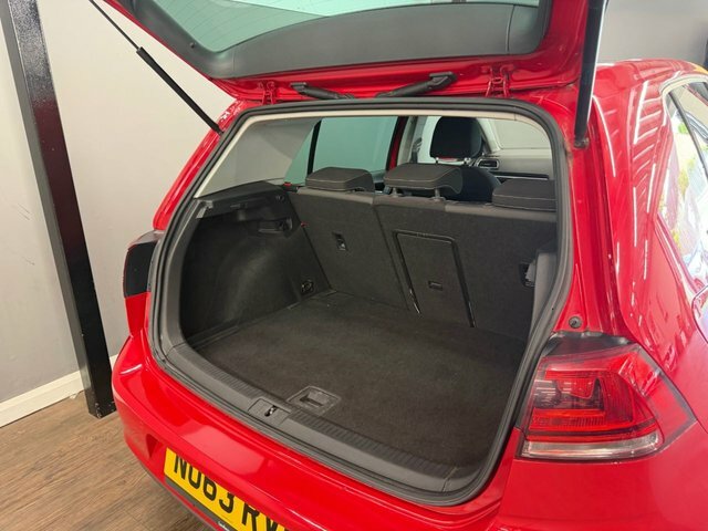 Volkswagen Golf 1.6 Tdi Bluemotion Tech Se Leather 35 Tax Red #9