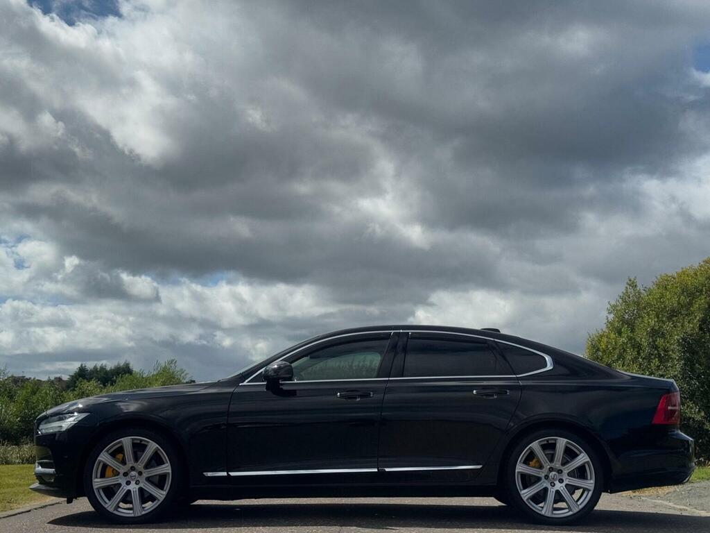 Volvo S90 Saloon 2.0 D5 Powerpulse Inscription Pro Awd KP67ADX Black #4