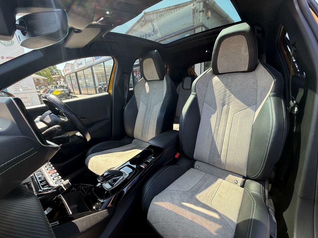 Peugeot e-208 50Kwh Gt Blue #13