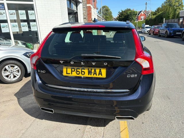 Volvo V60 D5 Twin Engine Se Blue #6