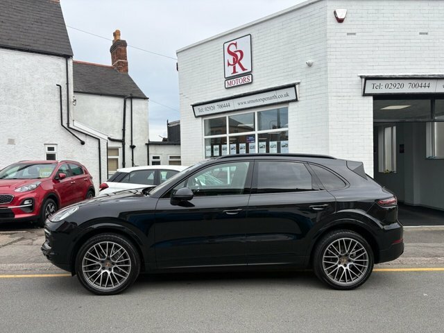 Porsche Cayenne V6 Platinum Edition Suv CJ72WFL Black #5