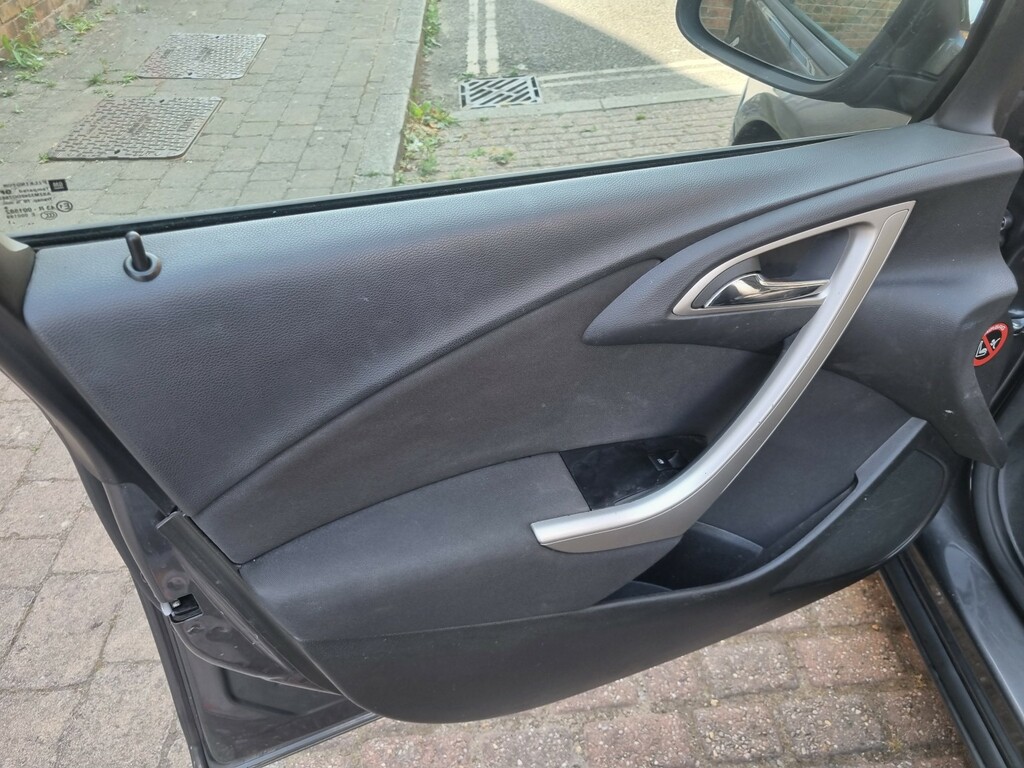 Vauxhall Astra Hatchback 1.6 16V Excite Euro 5 201161 Grey #16