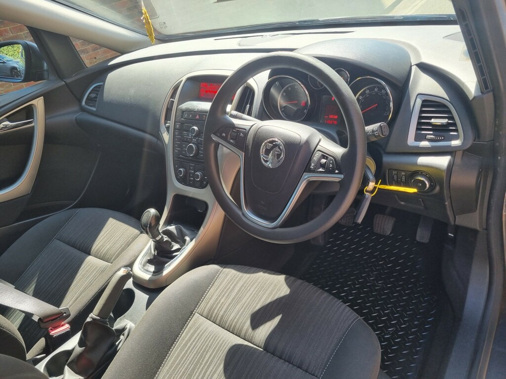 Vauxhall Astra Hatchback 1.6 16V Excite Euro 5 201161 Grey #19