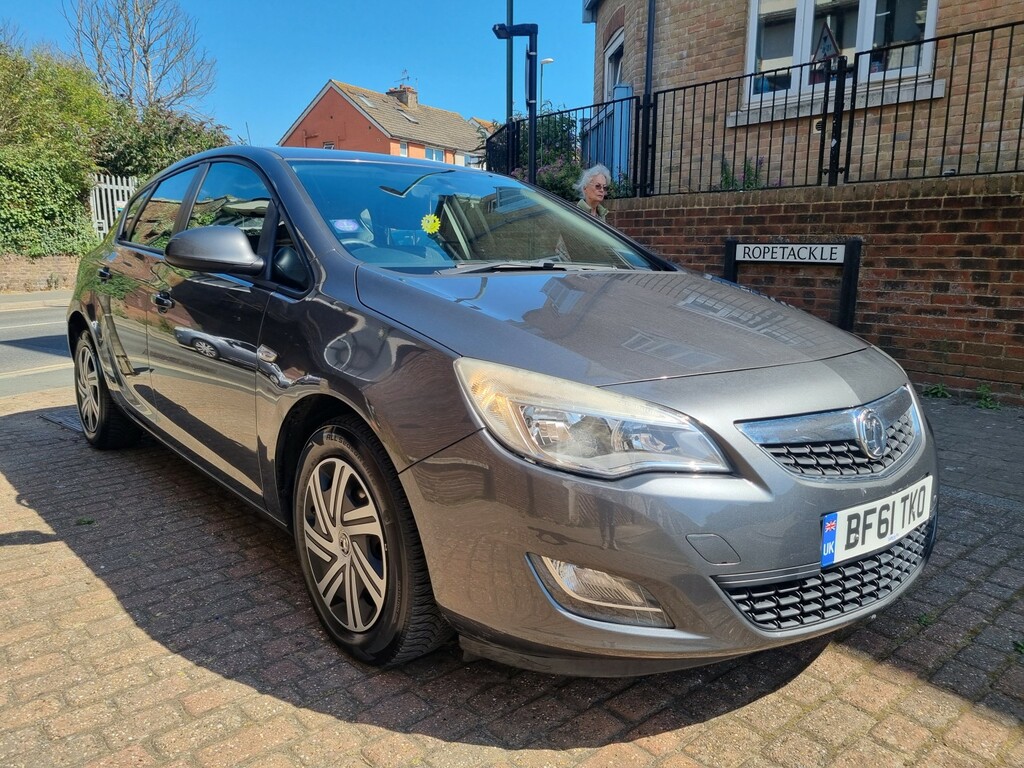 Vauxhall Astra Hatchback 1.6 16V Excite Euro 5 201161 Grey #9
