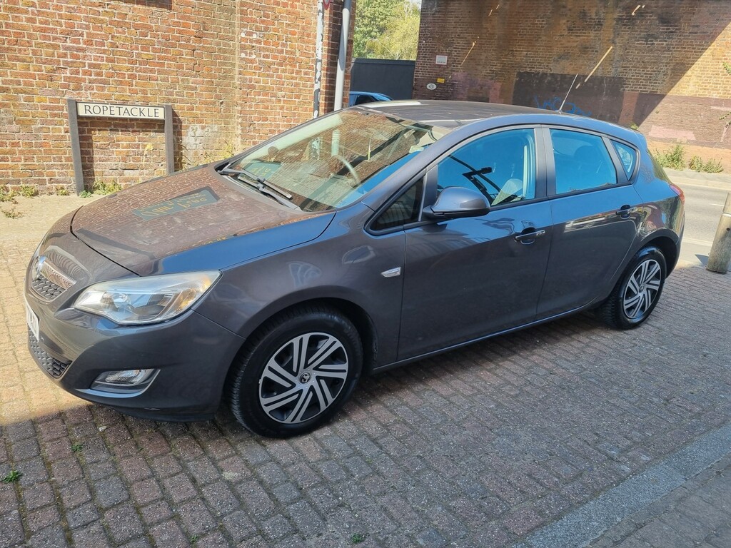 Vauxhall Astra 1.6 16V Exclusiv Grey #2