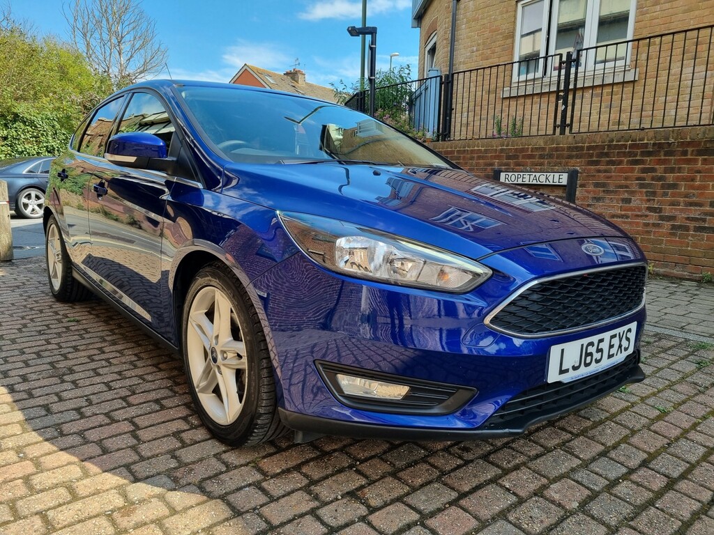 Ford Focus Hatchback 2015 Blue
