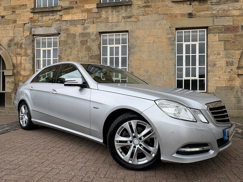 Mercedes-Benz E Class 2.1 E220 Cdi Blueefficiency Executive Se G-tronic LS12RZZ Silver