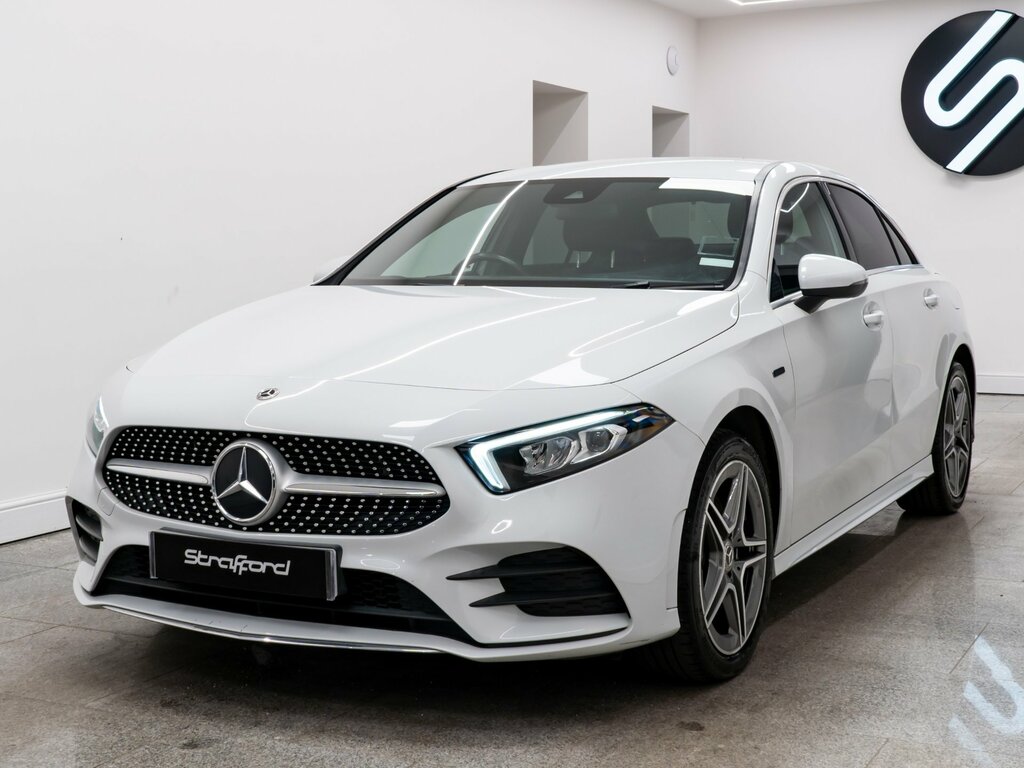 Mercedes-Benz A Class 1.3 A250e 15.6Kwh Amg Line Saloon Plug- White