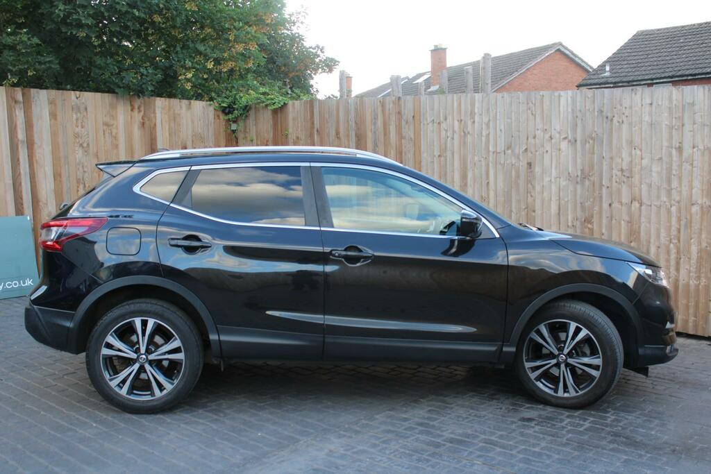 Nissan Qashqai 1.2 Dig-t N-connecta Black #5