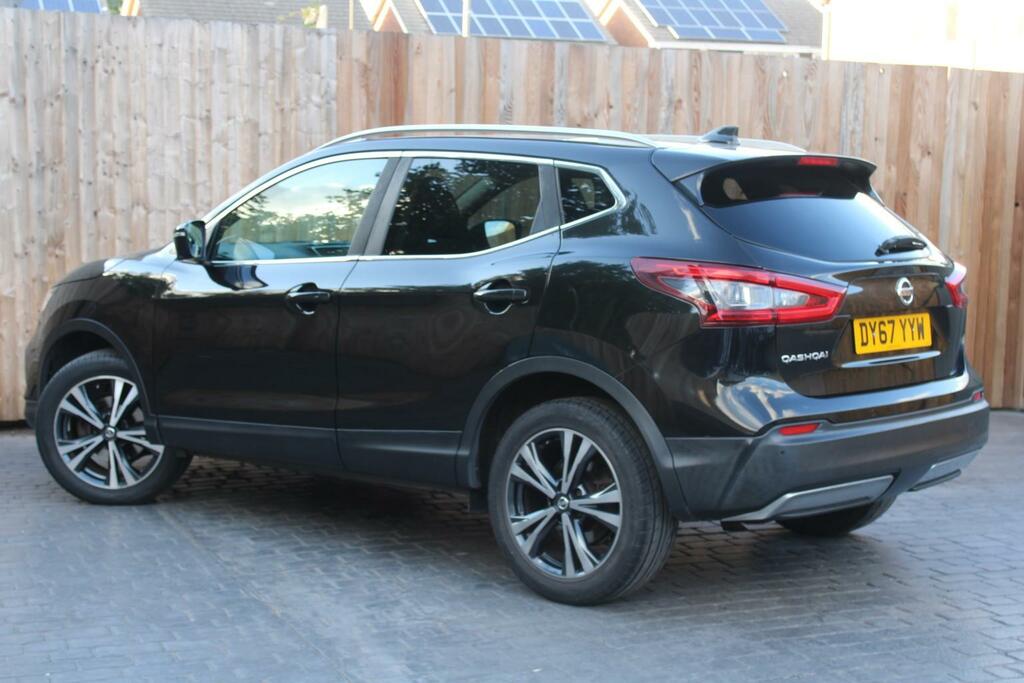 Nissan Qashqai 1.2 Dig-t N-connecta Black #4