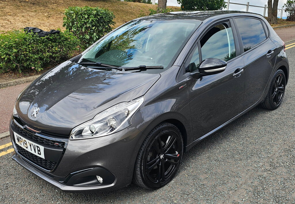 Peugeot 208 208 Hatchback Grey