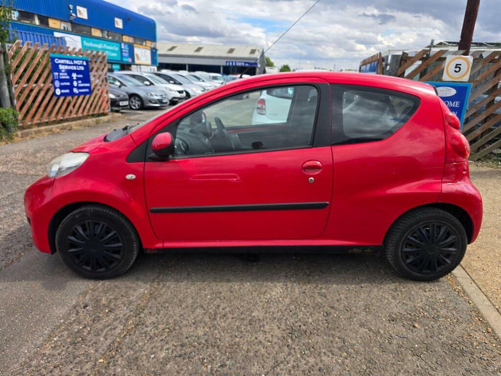 Peugeot 107 1.0 12V Urban Euro 5 Red #6