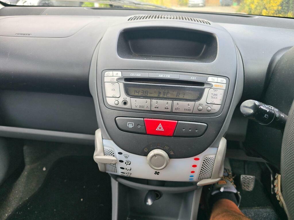 Peugeot 107 Automatic Urban Silver #15
