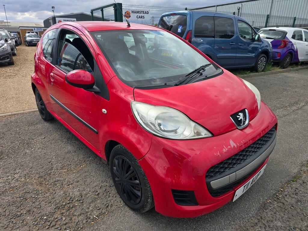 Peugeot 107 1.0 12V Urban Euro 5 Red