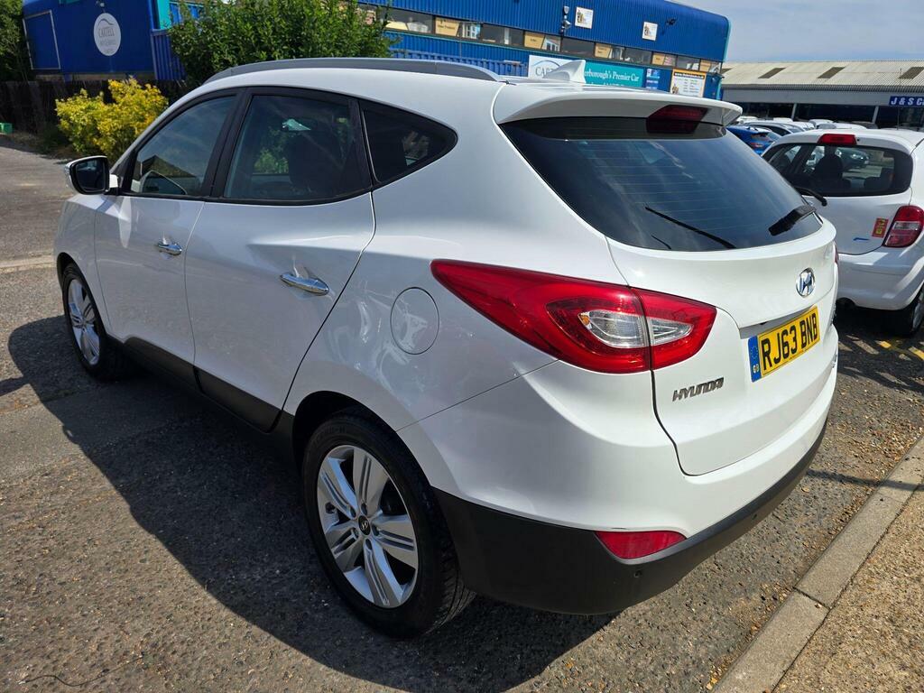 Hyundai Ix35 2.0 Crdi Premium 4Wd Euro 5 White #5