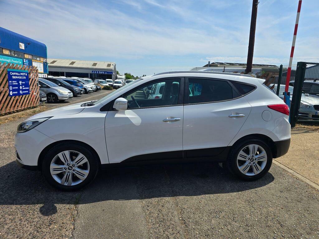 Hyundai Ix35 2.0 Crdi Premium 4Wd Euro 5 White #6