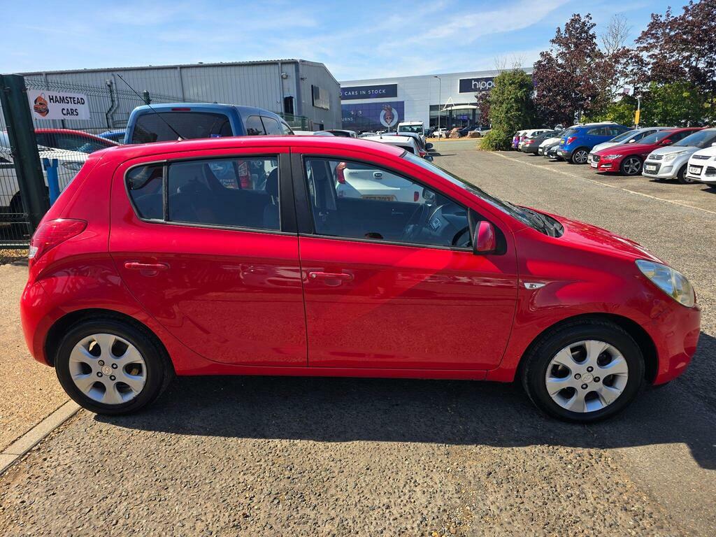 Hyundai I20 1.4 Comfort Euro 4 Red #3