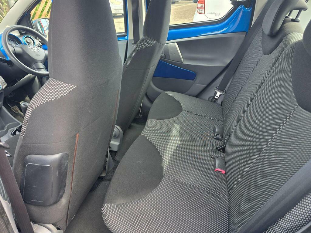Toyota Aygo Aygo Blue Vvt-i Blue #12