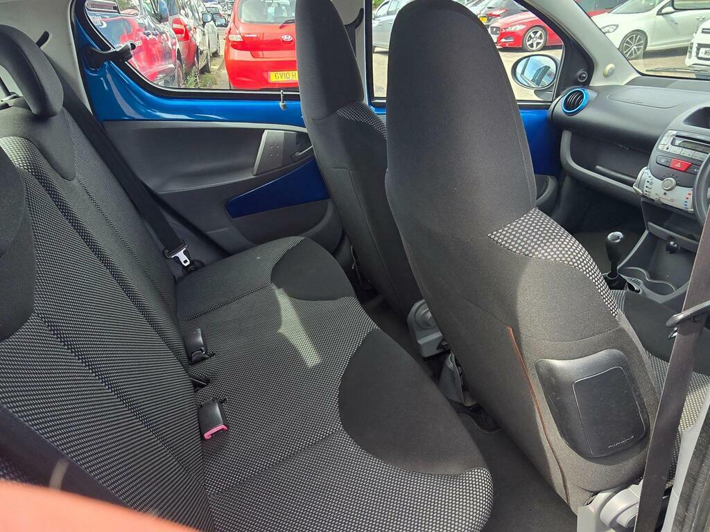 Toyota Aygo Aygo Blue Vvt-i Blue #10