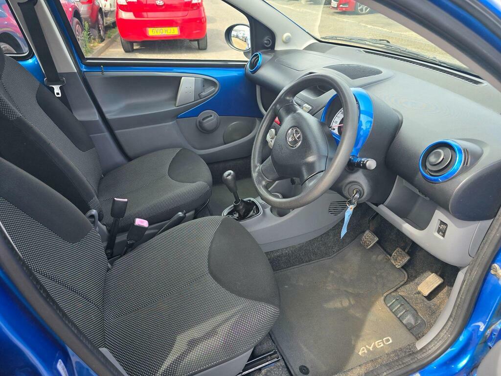 Toyota Aygo Aygo Blue Vvt-i Blue #9