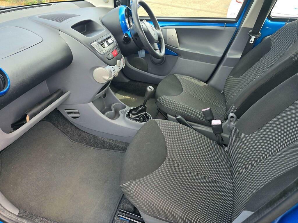 Toyota Aygo Aygo Blue Vvt-i Blue #13