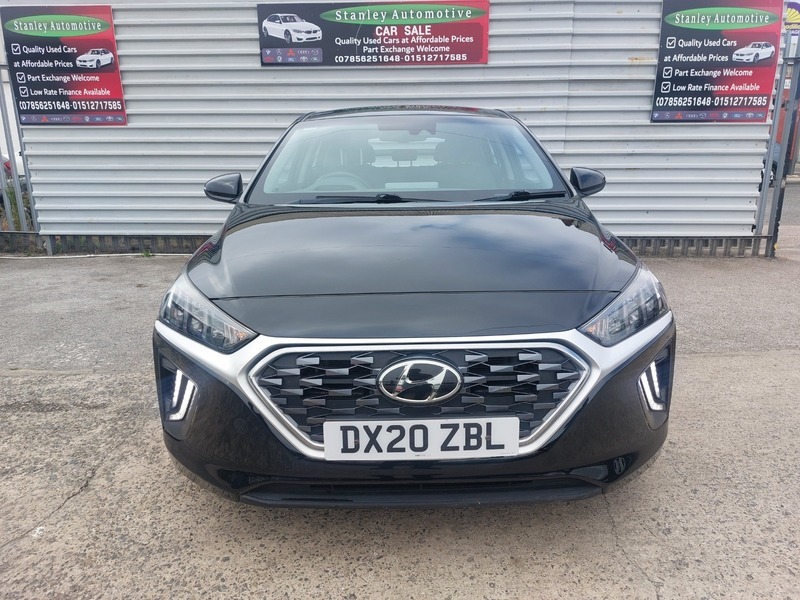 Hyundai Ioniq Premium DX20ZBL Black #2