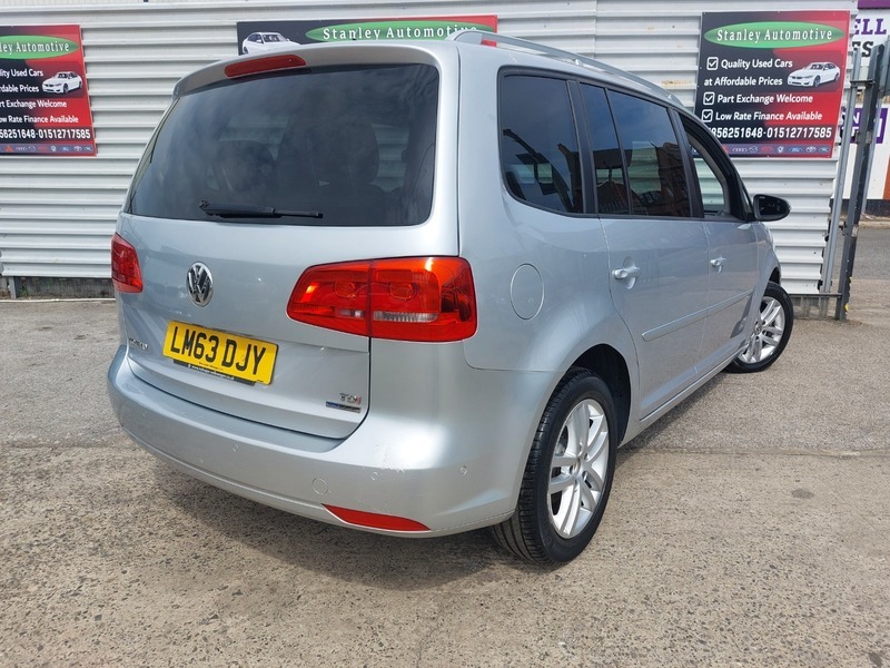 Volkswagen Touran Mpv Red #7