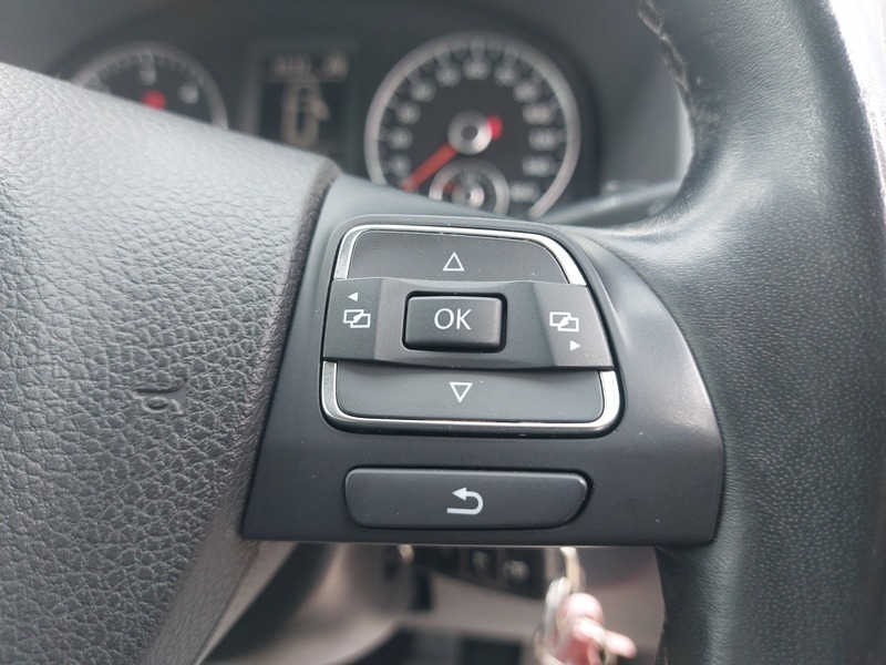 Volkswagen Touran Mpv Red #17