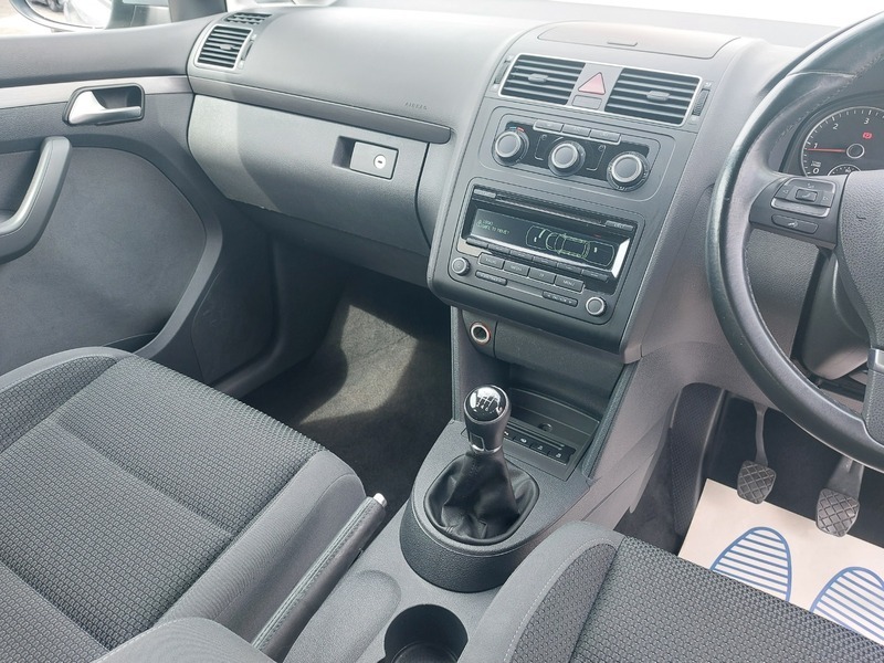 Volkswagen Touran Mpv Red #14