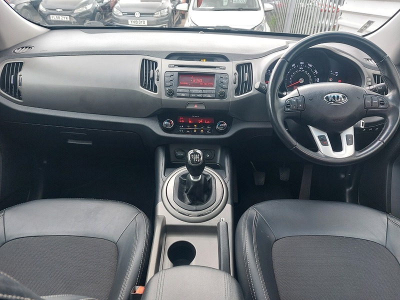 Kia Sportage 1.7 Crdi Isg White #10