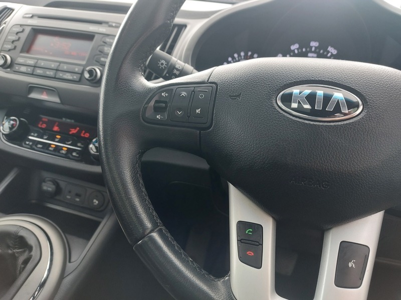 Kia Sportage 1.7 Crdi Isg White #20