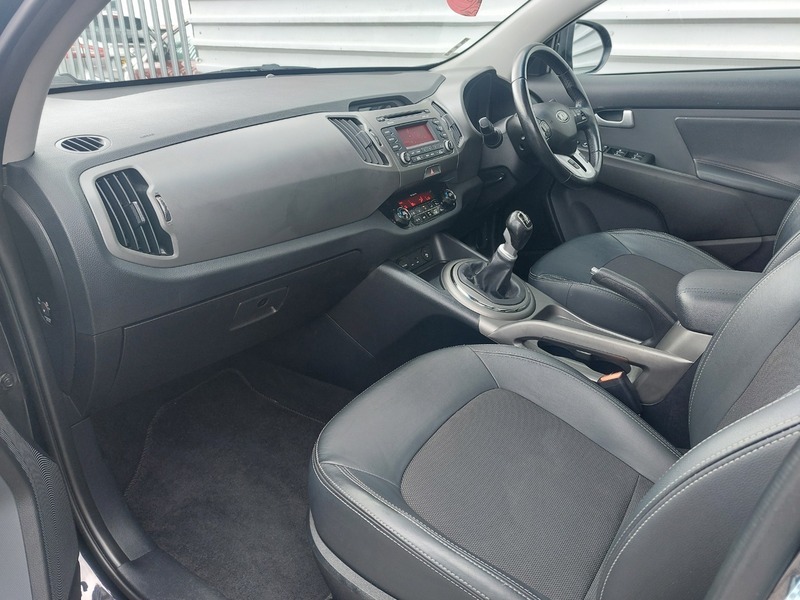 Kia Sportage 1.7 Crdi Isg White #11