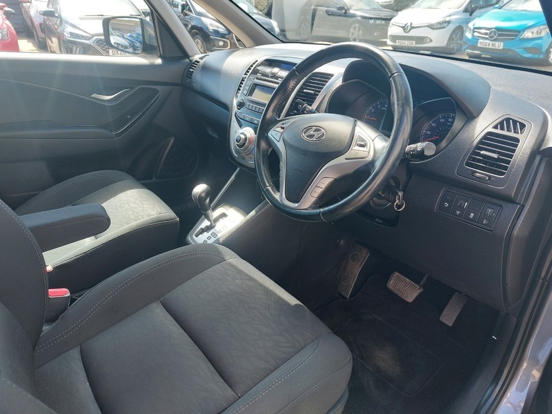 Hyundai Ix20 1.4 Style Hatchback Euro 5 90 B White #7